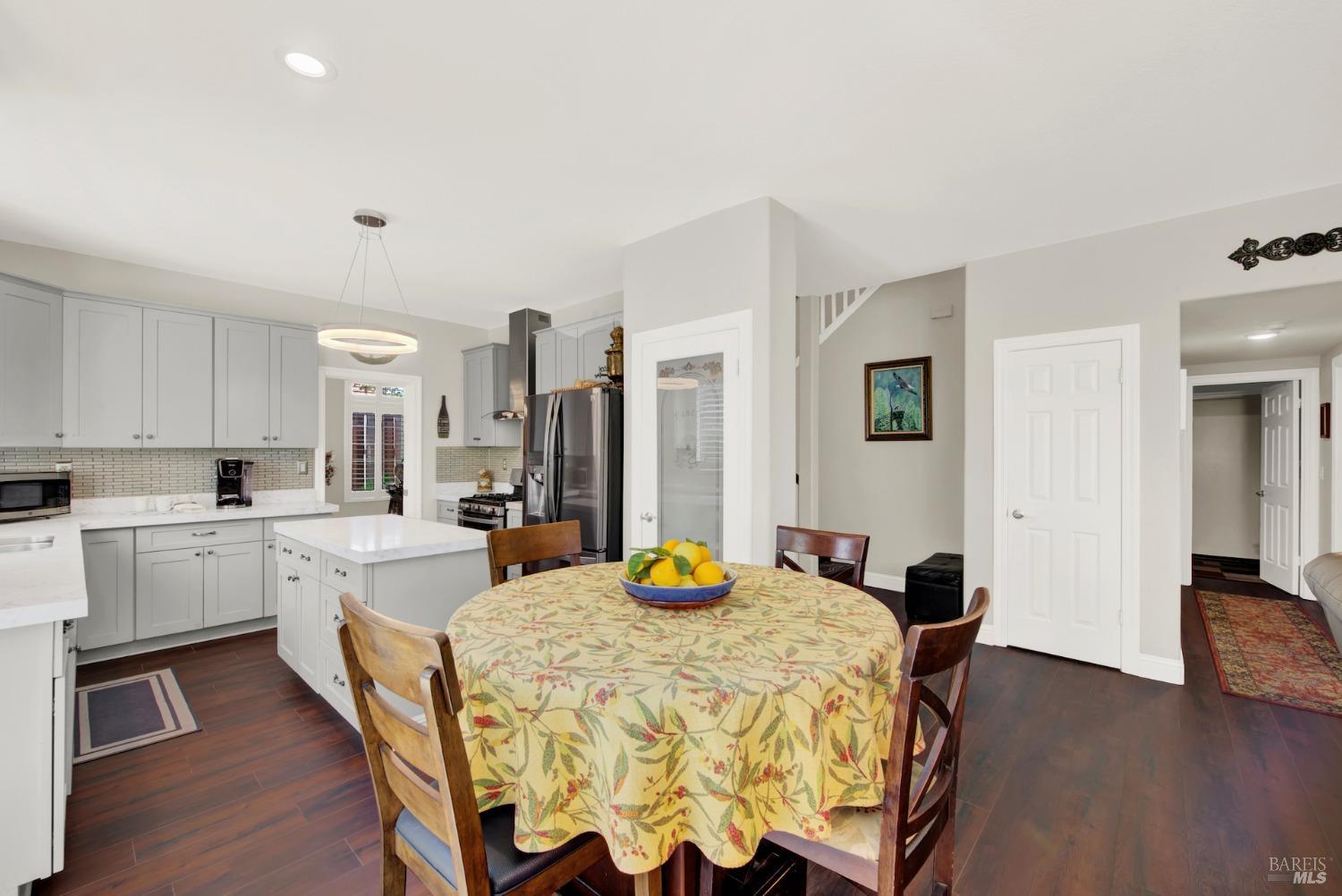 413 Crownpointe Circle Vacaville CA 95687