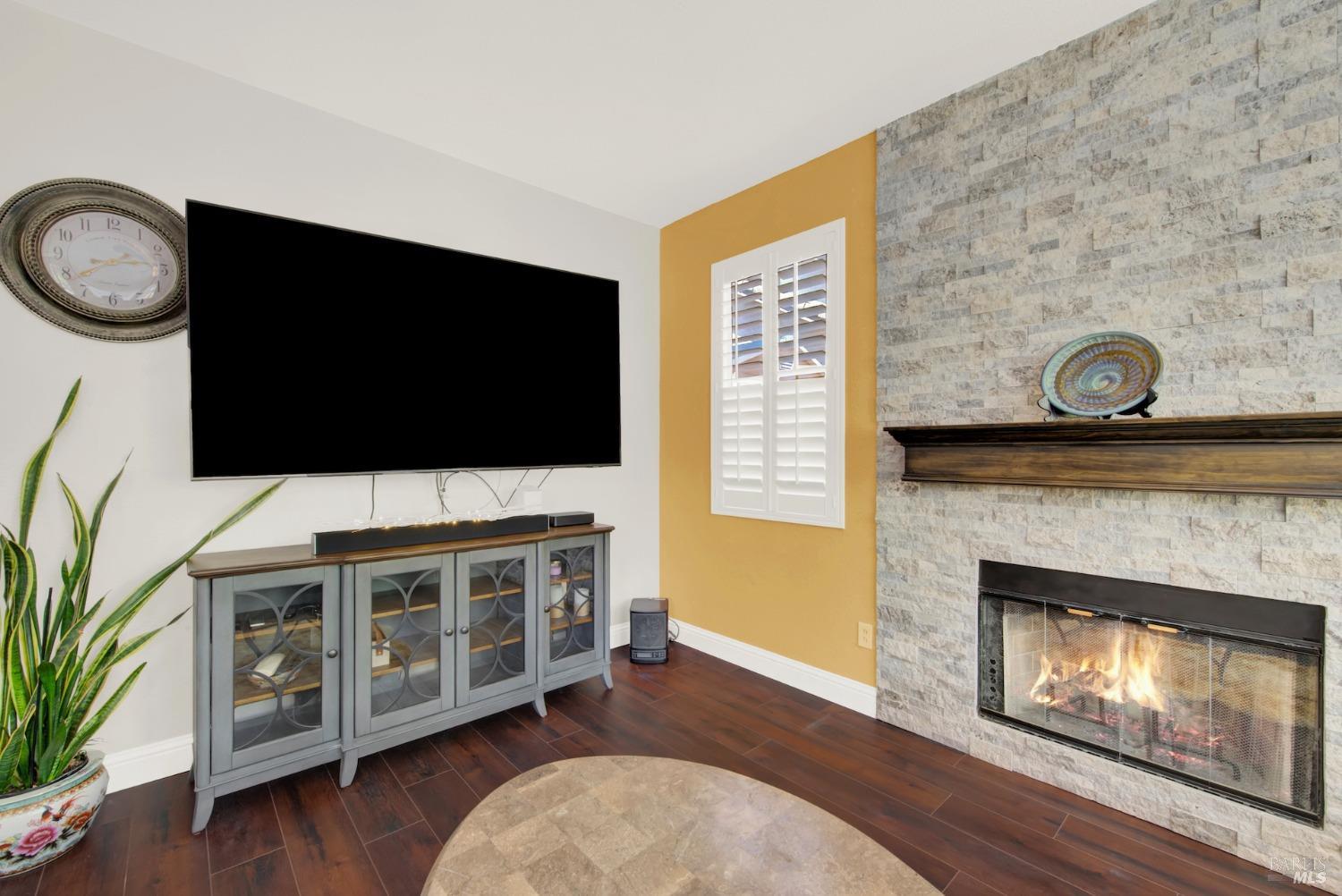 413 Crownpointe Circle Vacaville CA 95687