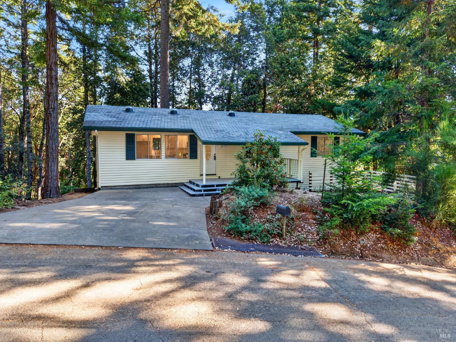 27171 Bear Drive Willits CA 95490