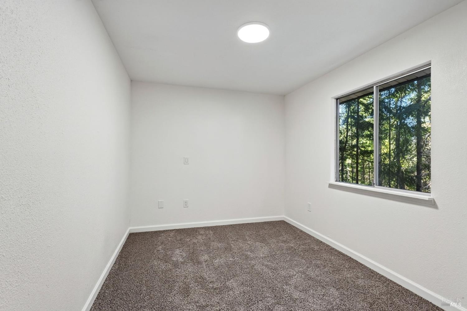 27171 Bear Drive Willits CA 95490