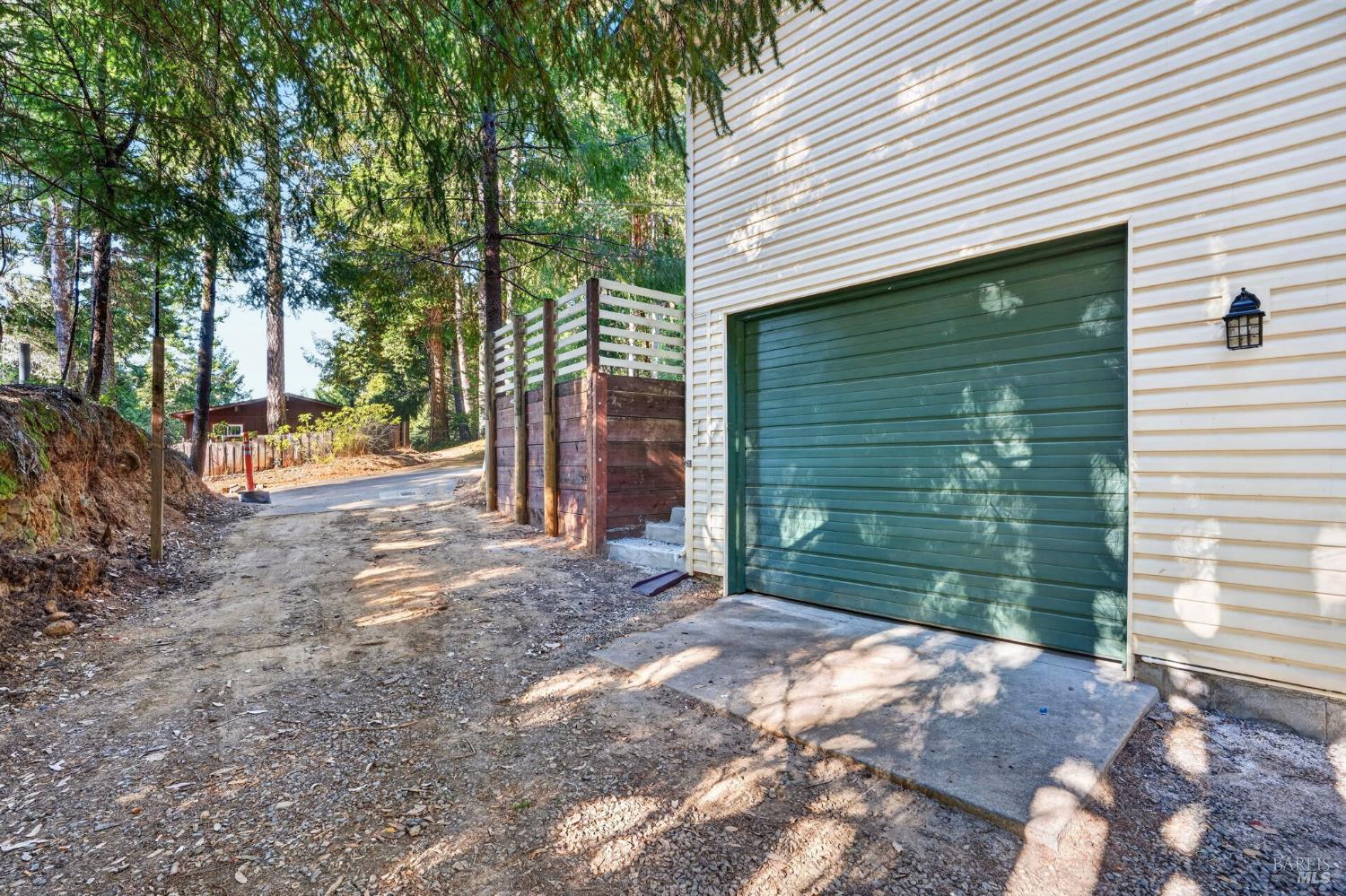 27171 Bear Drive Willits CA 95490