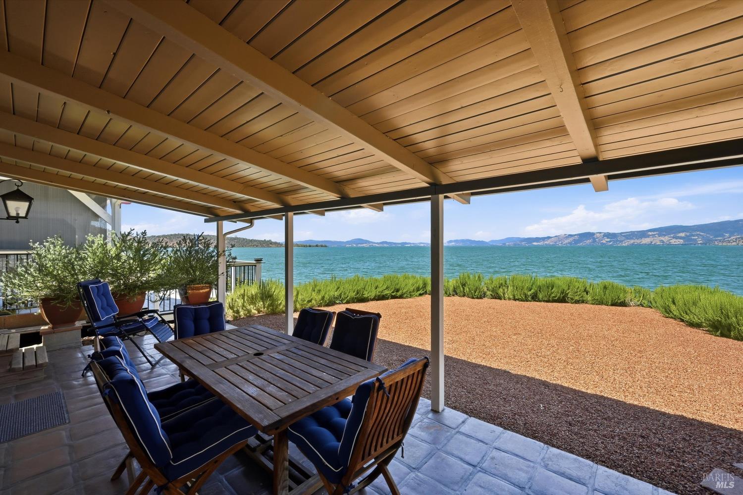 6926 Pine Avenue Kelseyville CA 95451