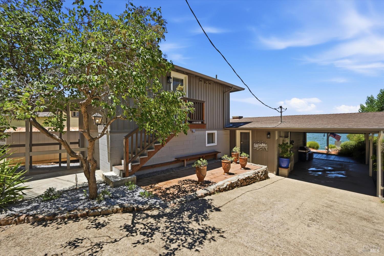 6926 Pine Avenue Kelseyville CA 95451