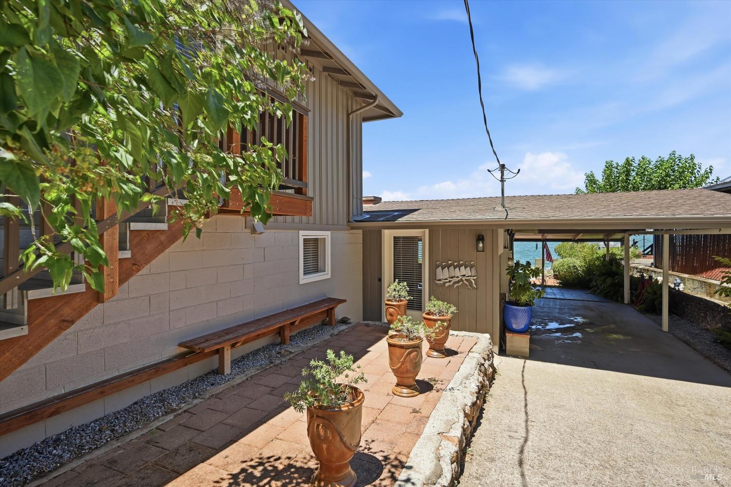6926 Pine Avenue Kelseyville CA 95451
