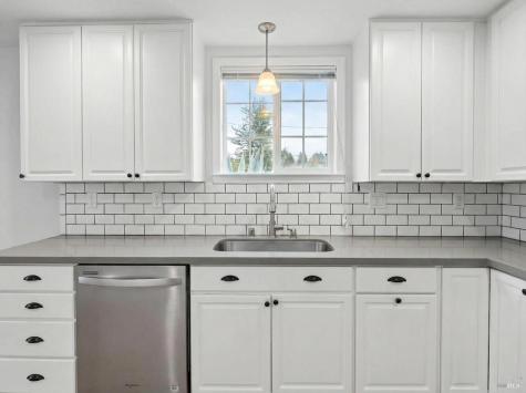 8813-8815 Petaluma Hill Road Penngrove CA 94951
