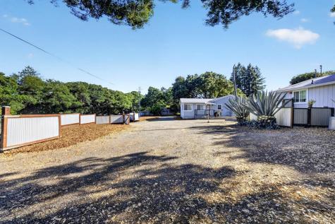 8813-8815 Petaluma Hill Road Penngrove CA 94951