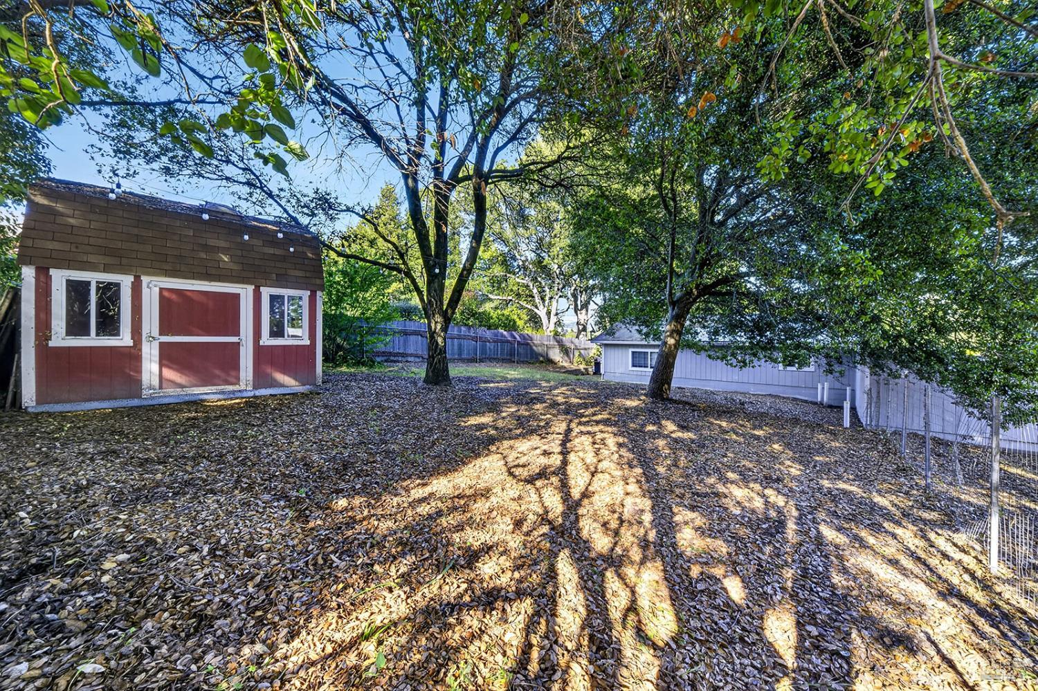 8813-8815 Petaluma Hill Road Penngrove CA 94951