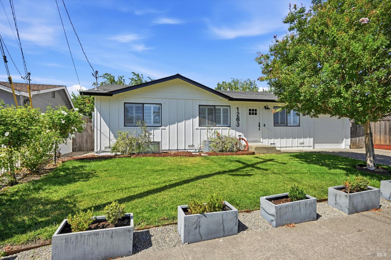 1263 Marian Way Petaluma CA 94954