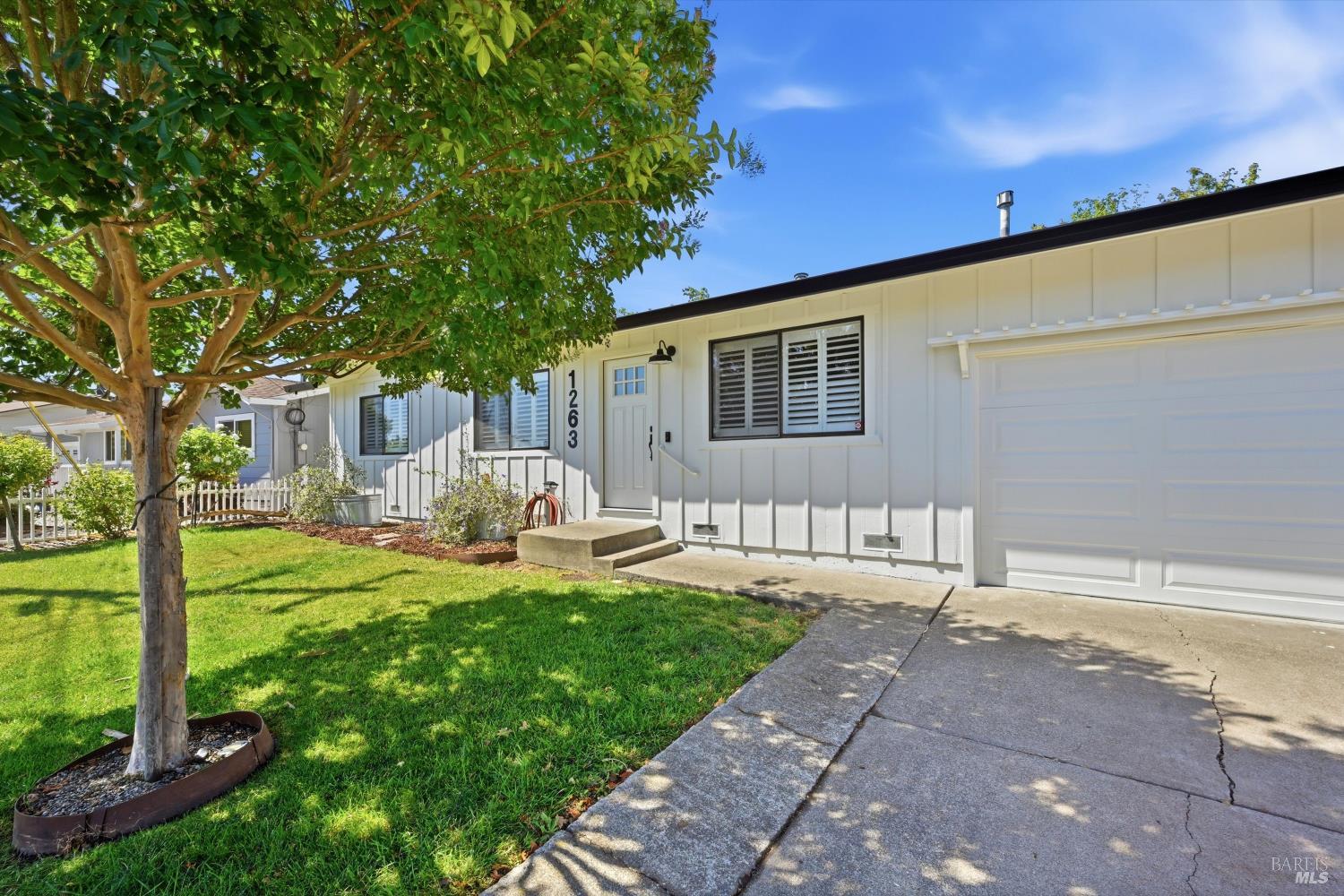 1263 Marian Way Petaluma CA 94954