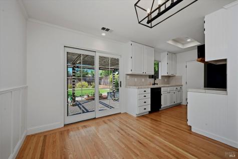 1263 Marian Way Petaluma CA 94954