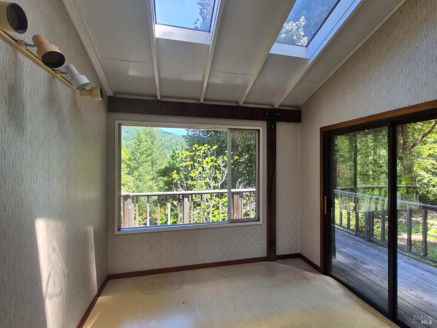 11903 Branscomb Road Branscomb CA 95417