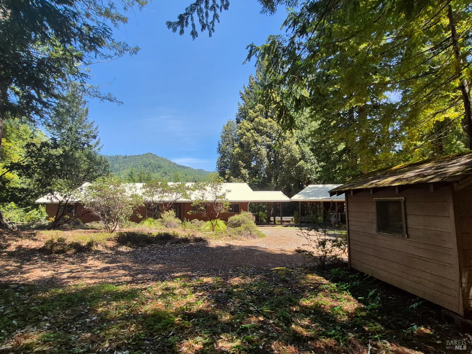 11903 Branscomb Road Branscomb CA 95417