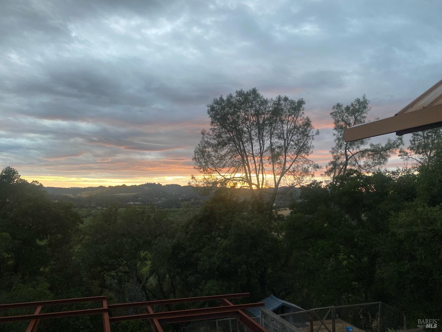 26801 Oak Knoll Terrace Cloverdale CA 95425