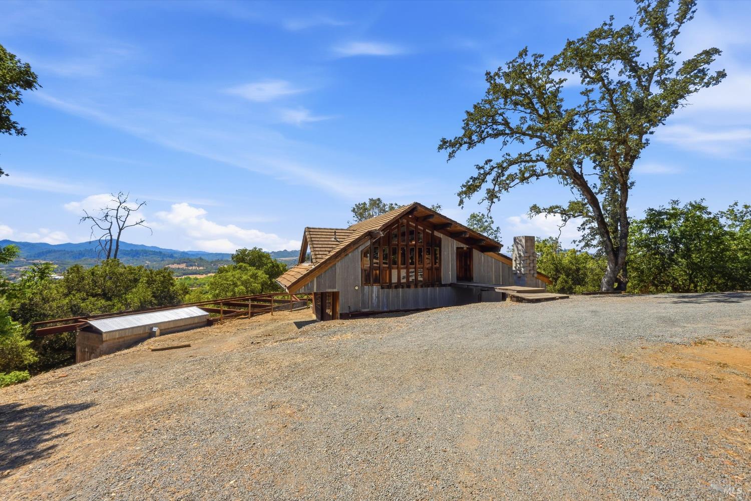 26801 Oak Knoll Terrace Cloverdale CA 95425