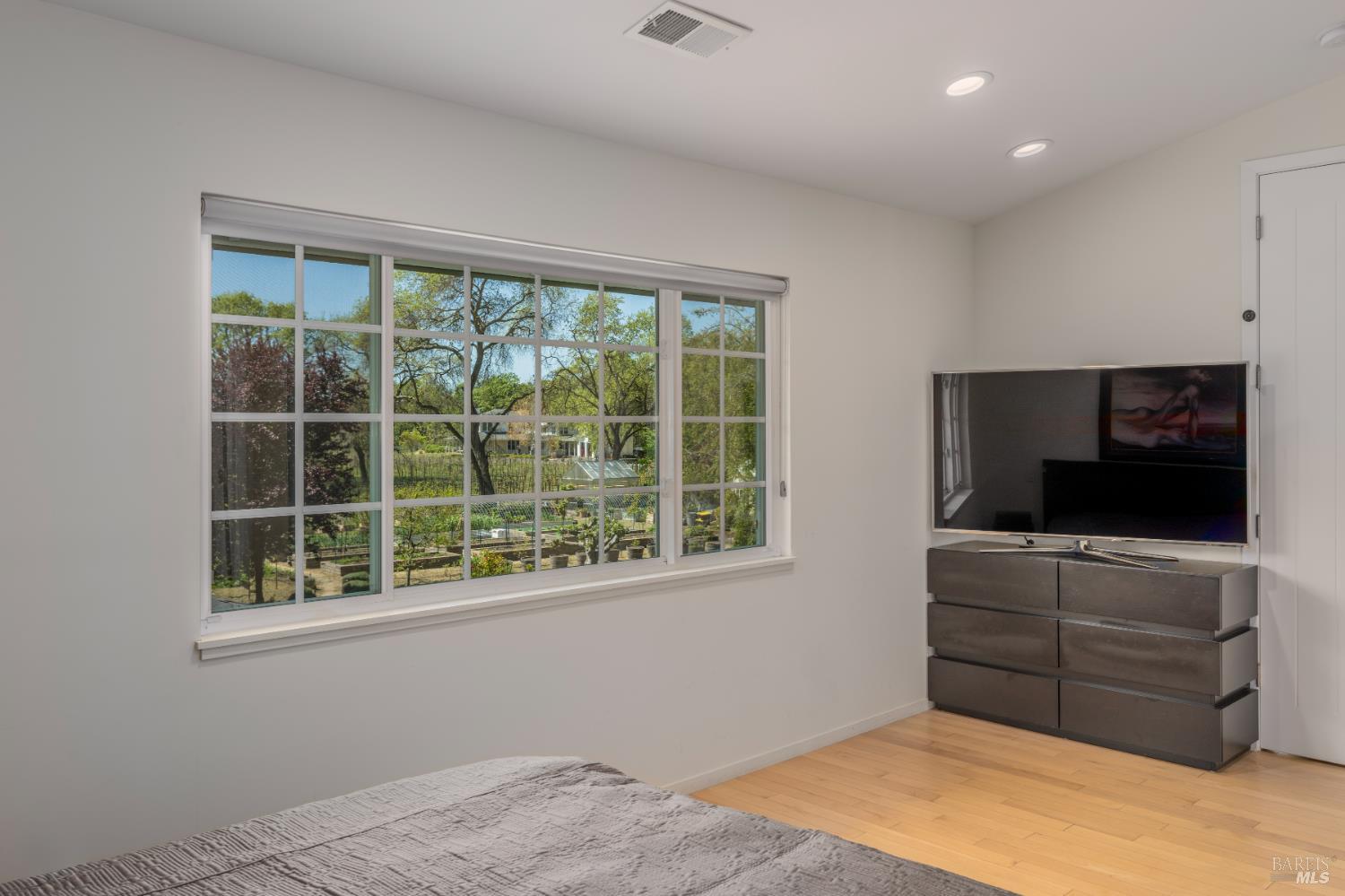1101 Hedgeside Avenue Napa CA 94558