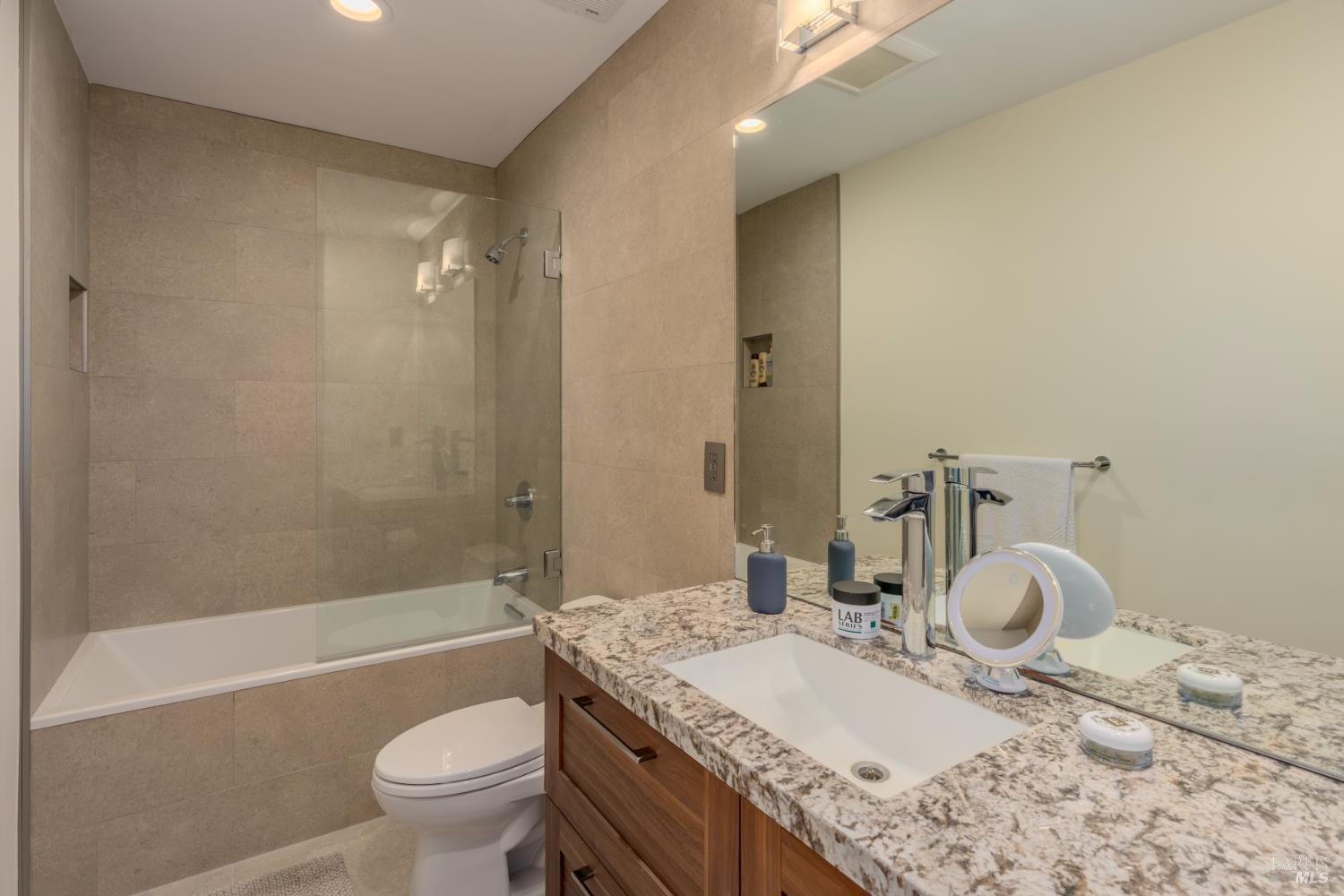 1101 Hedgeside Avenue Napa CA 94558