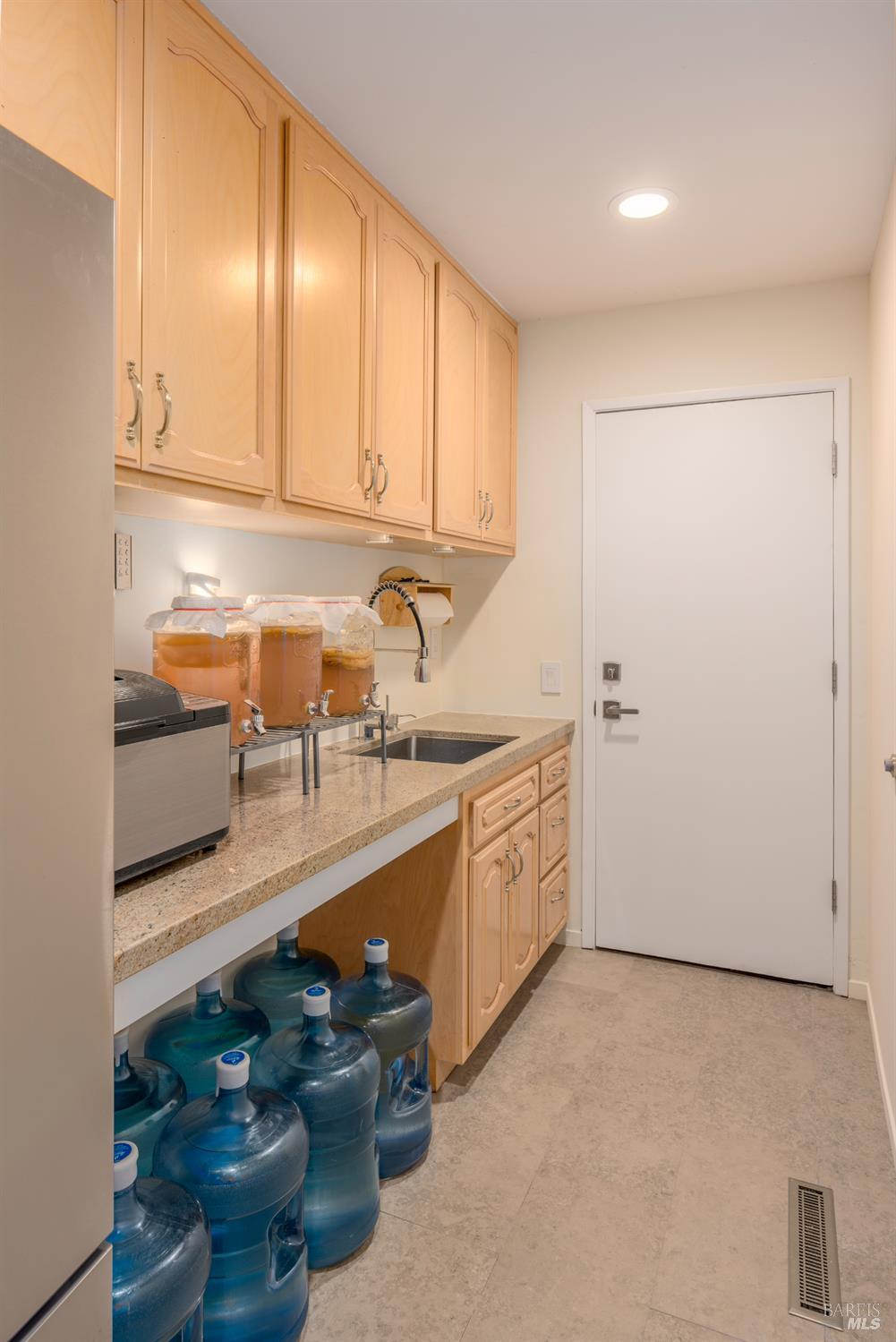 1101 Hedgeside Avenue Napa CA 94558