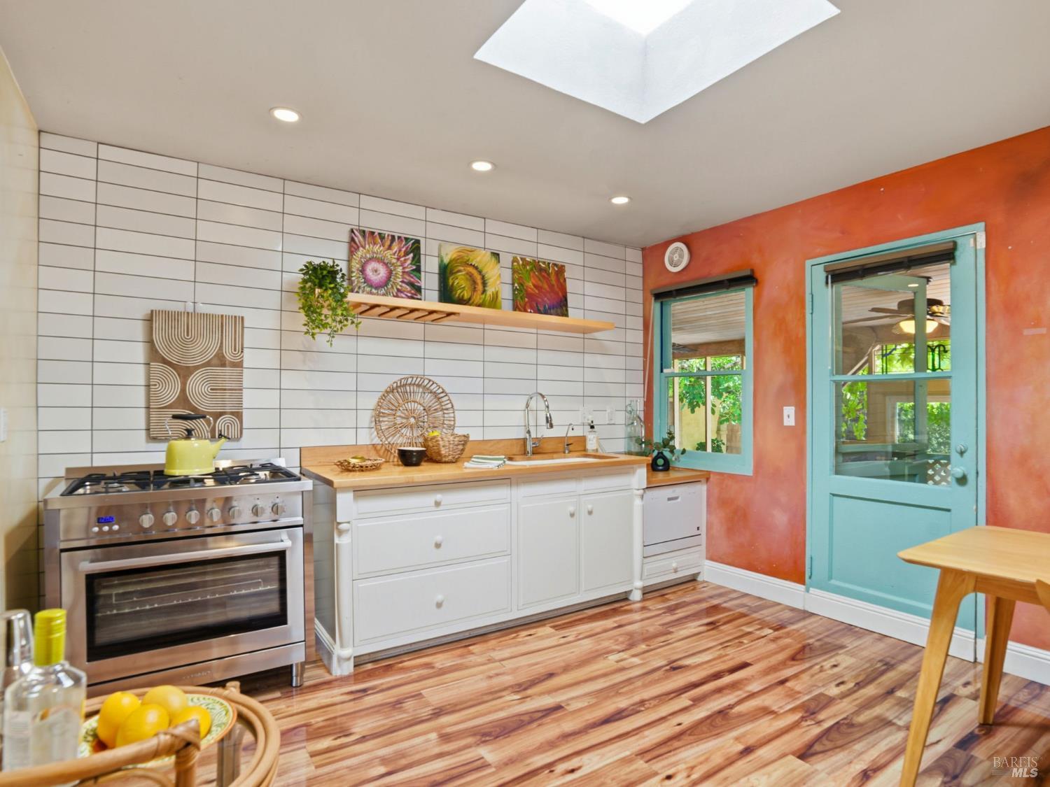 17190 Cedar Avenue Sonoma CA 95476
