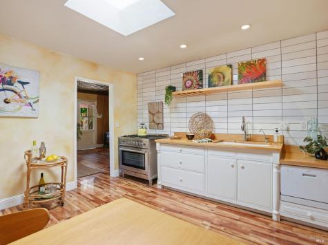 17190 Cedar Avenue Sonoma CA 95476