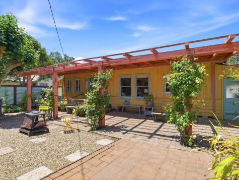 17190 Cedar Avenue Sonoma CA 95476
