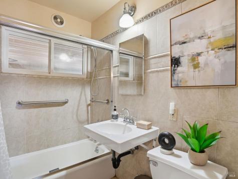 17190 Cedar Avenue Sonoma CA 95476