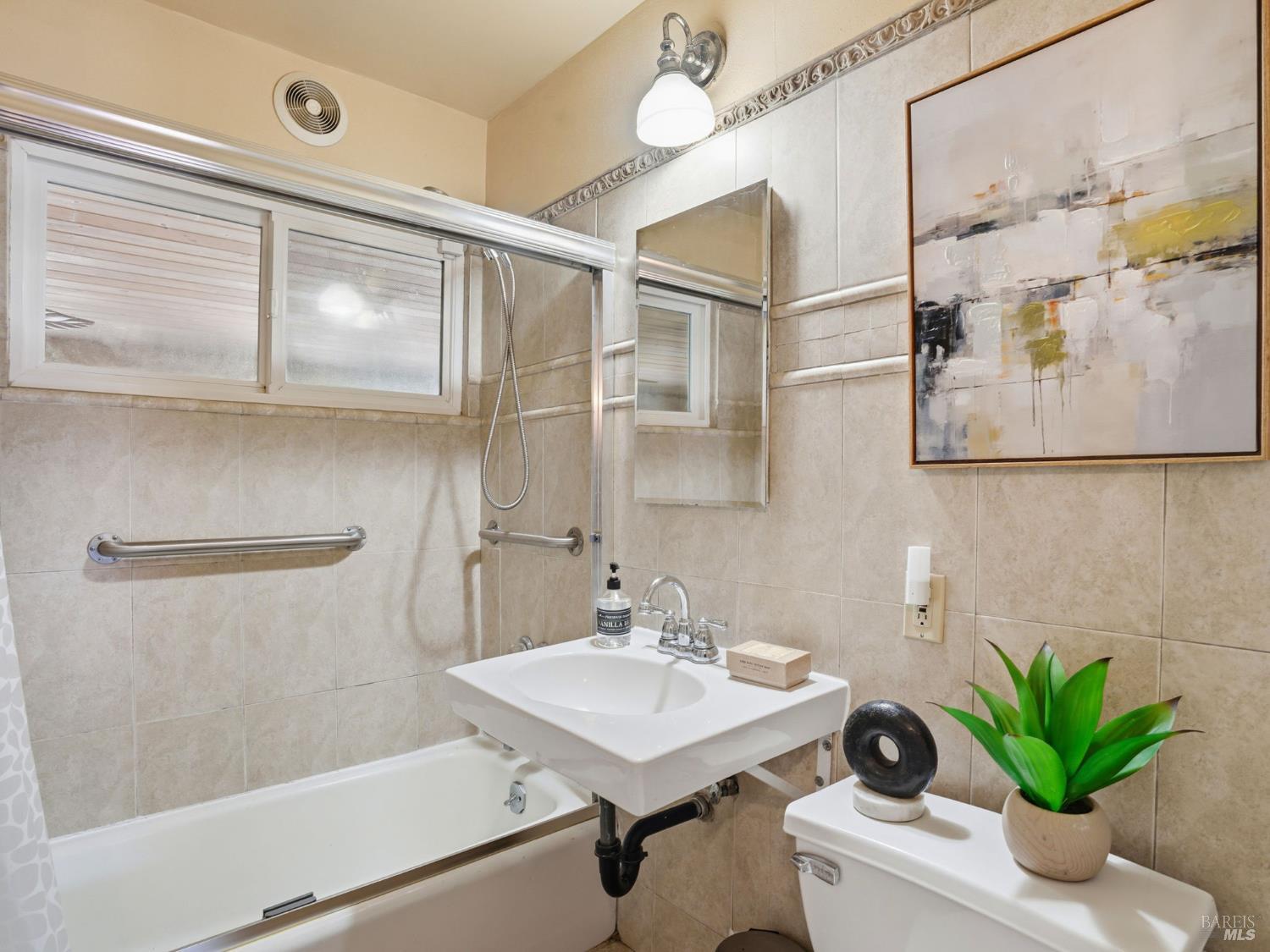 17190 Cedar Avenue Sonoma CA 95476