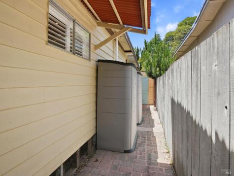 17190 Cedar Avenue Sonoma CA 95476