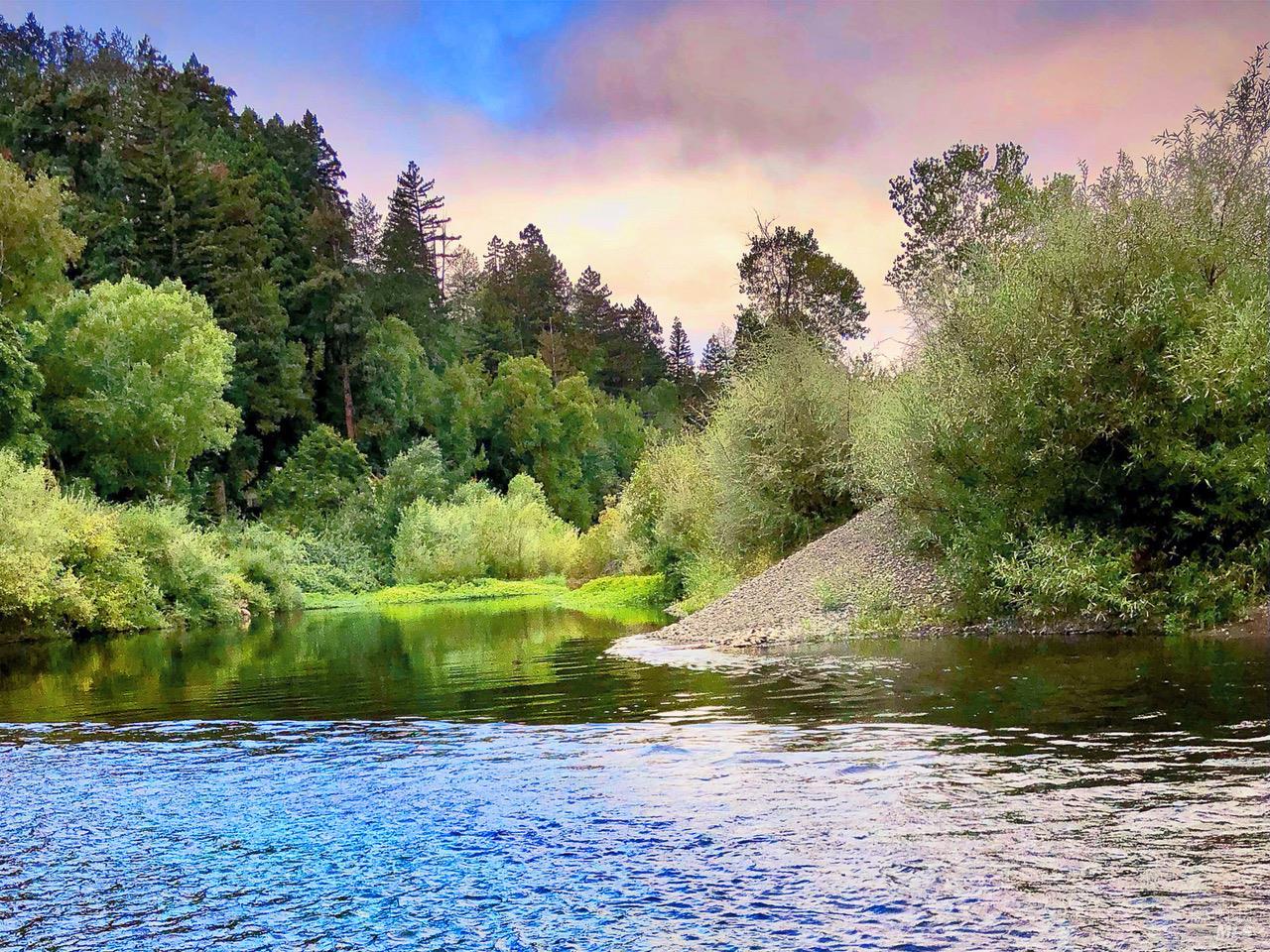 2167 Redwood Drive Healdsburg CA 95448