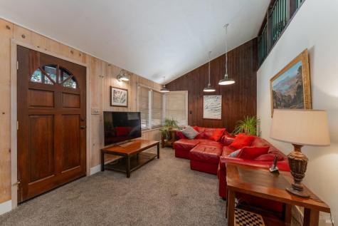 2167 Redwood Drive Healdsburg CA 95448