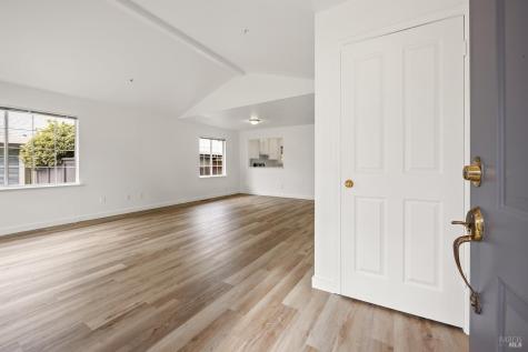 431-433 University Street Healdsburg CA 95448