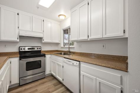 431-433 University Street Healdsburg CA 95448