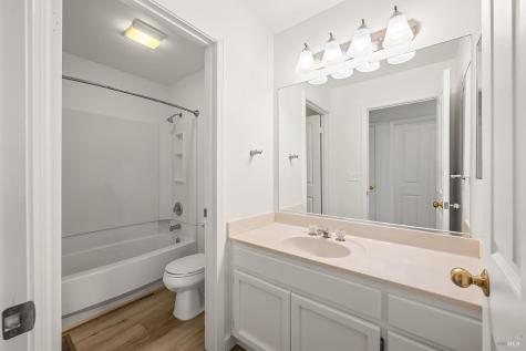 431-433 University Street Healdsburg CA 95448