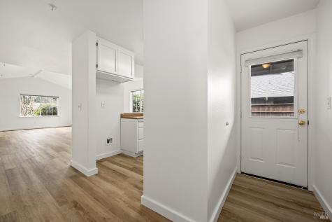 431-433 University Street Healdsburg CA 95448