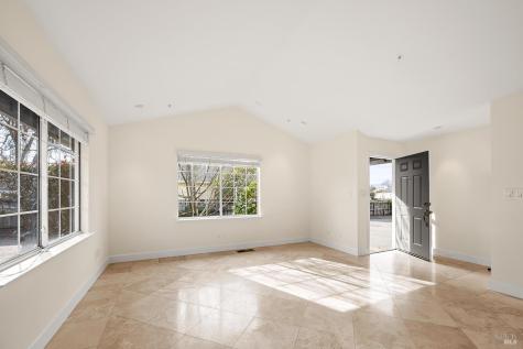 431-433 University Street Healdsburg CA 95448