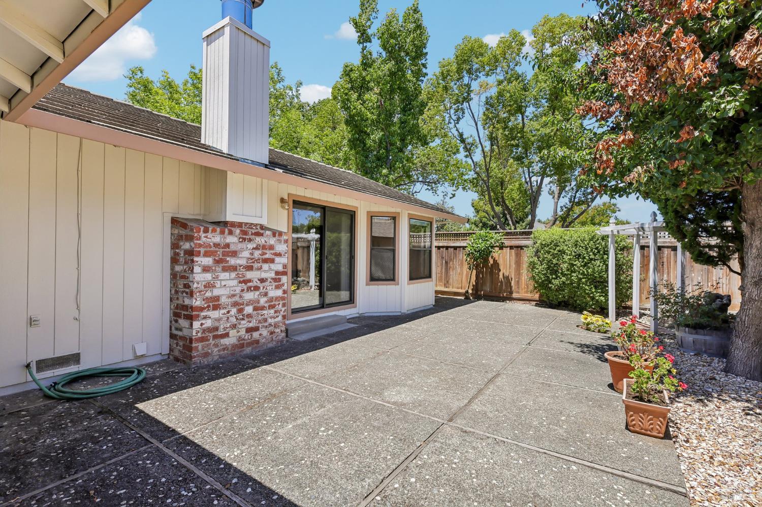 3994 Hampton Way Napa CA 94558