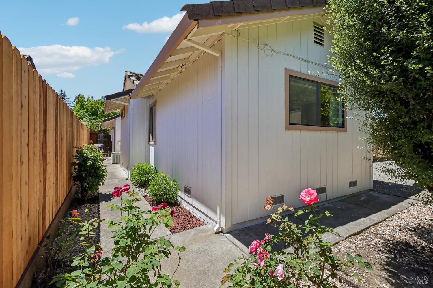 3994 Hampton Way Napa CA 94558