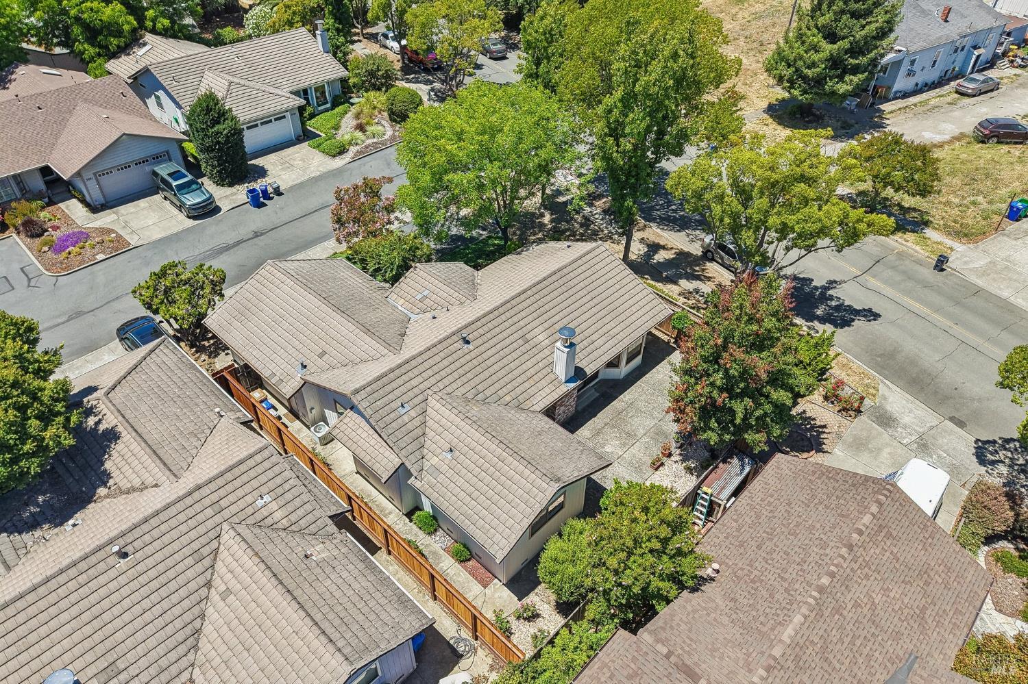 3994 Hampton Way Napa CA 94558