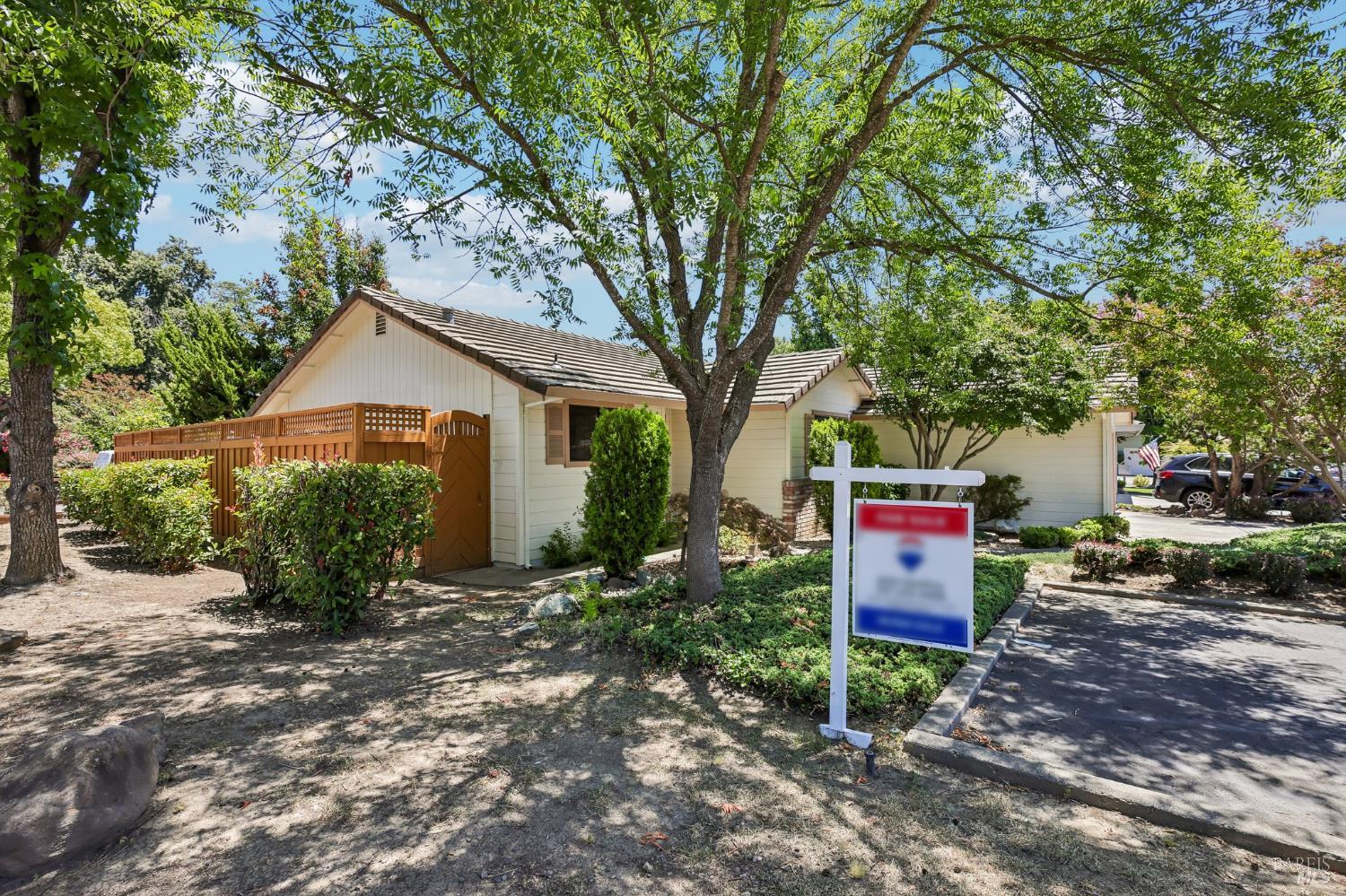3994 Hampton Way Napa CA 94558