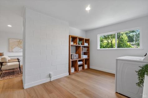 38 Mission Drive Petaluma CA 94952