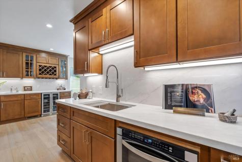 38 Mission Drive Petaluma CA 94952