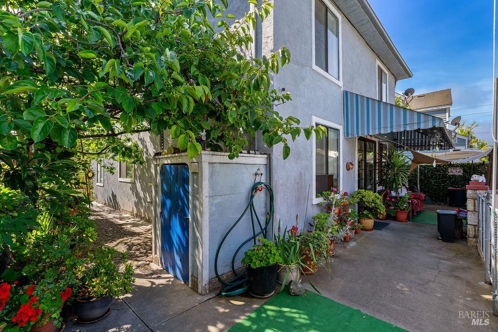 1034 Pope Street St. Helena CA 94574