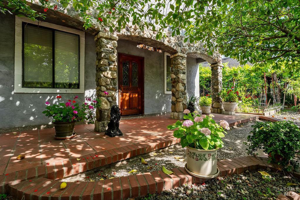 1034 Pope Street St. Helena CA 94574