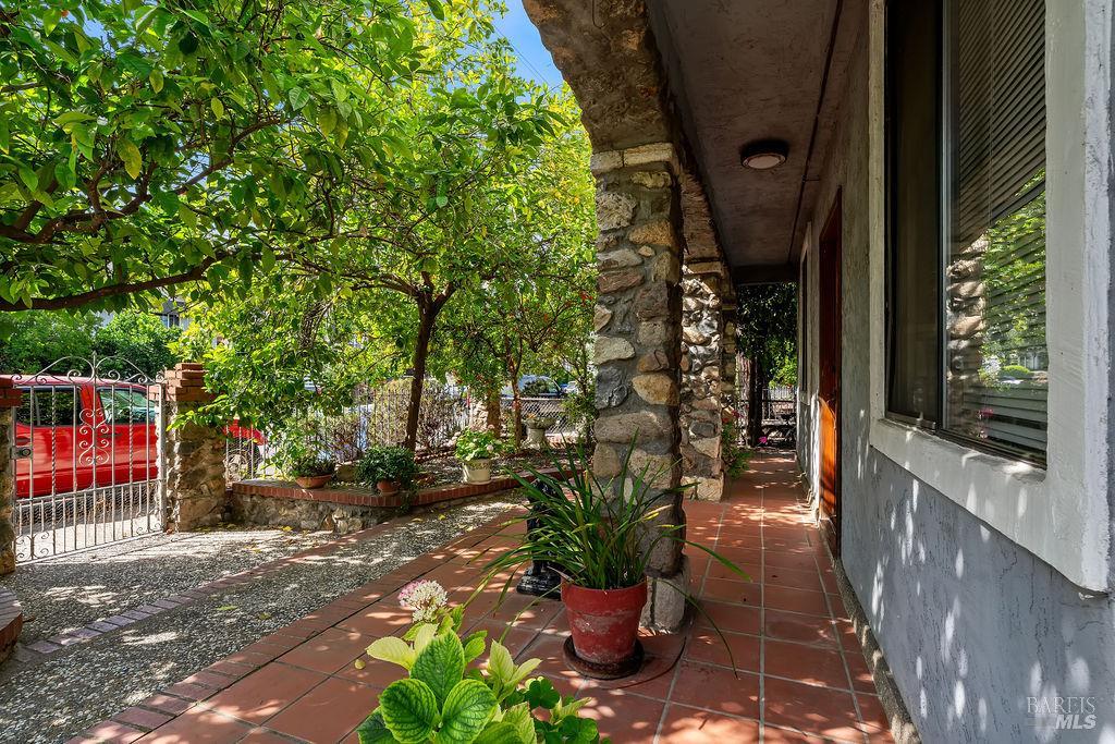 1034 Pope Street St. Helena CA 94574