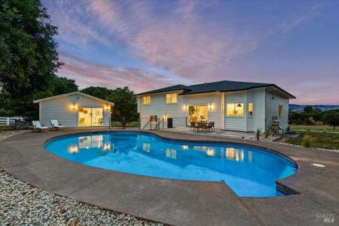 1100 Gossage Avenue Petaluma CA 94952
