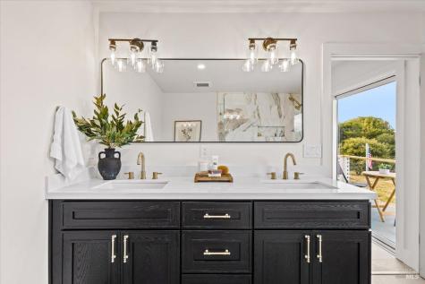 1100 Gossage Avenue Petaluma CA 94952