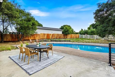 1100 Gossage Avenue Petaluma CA 94952