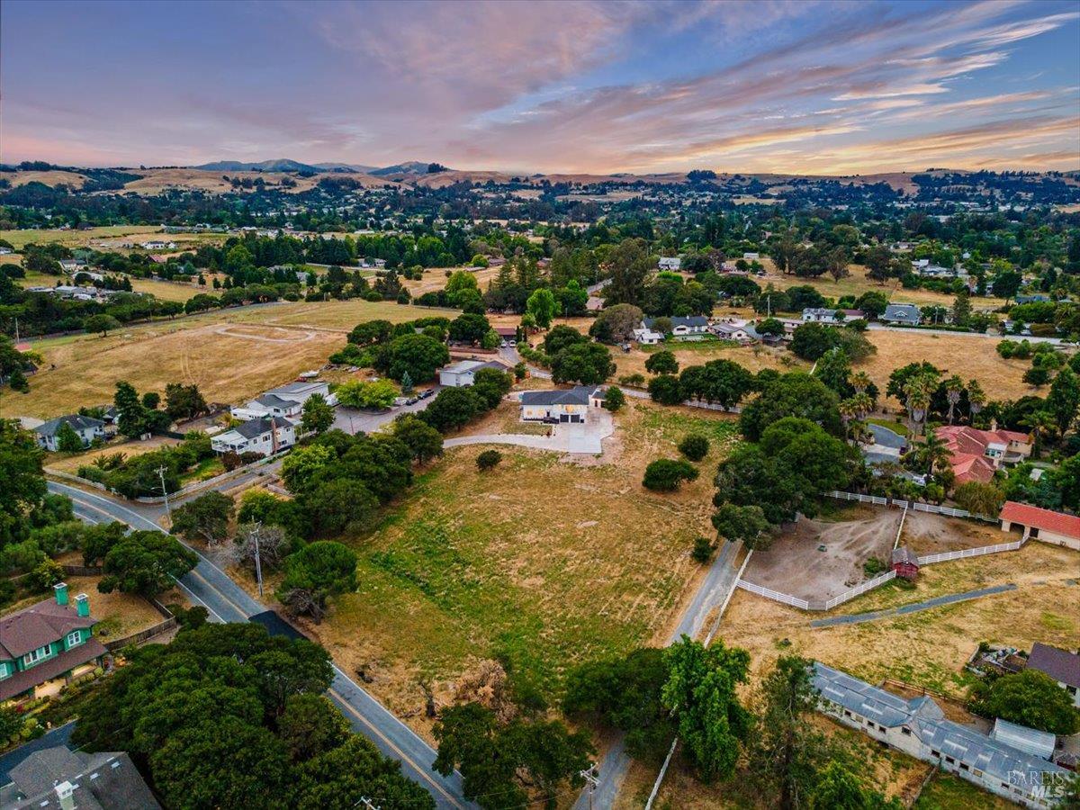 1100 Gossage Avenue Petaluma CA 94952