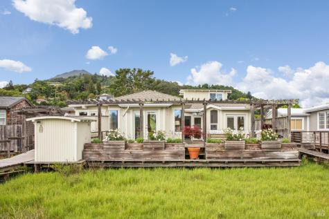 7 Boardwalk One Larkspur CA 94939