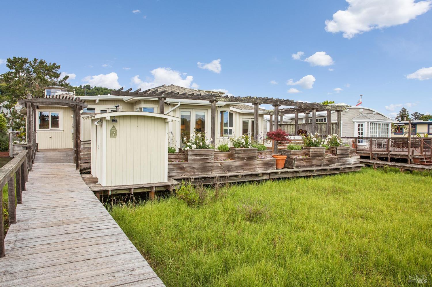 7 Boardwalk One Larkspur CA 94939