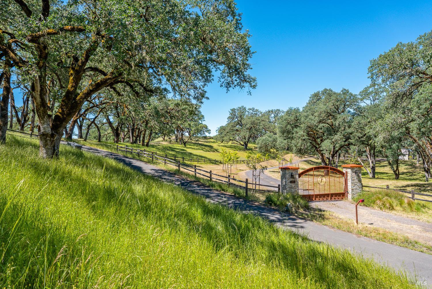3215 Deerwood Drive Ukiah CA 95482